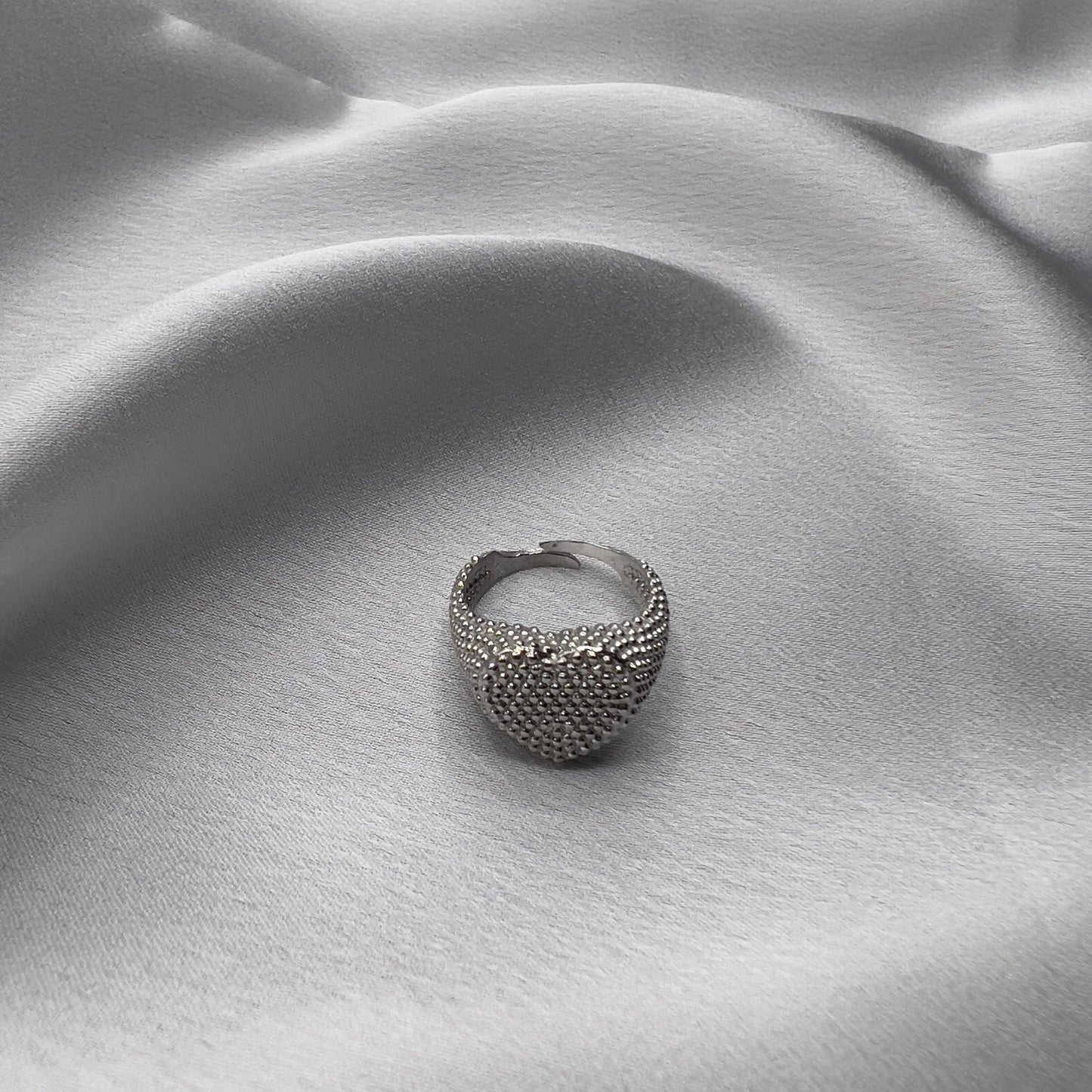 Anello cuore puntinato argento 925